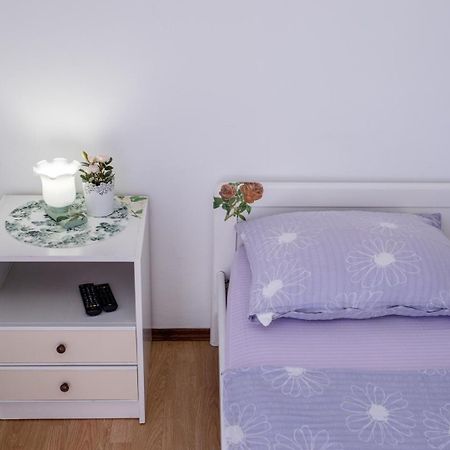 Apartments Makaus Supetarska Draga Extérieur photo